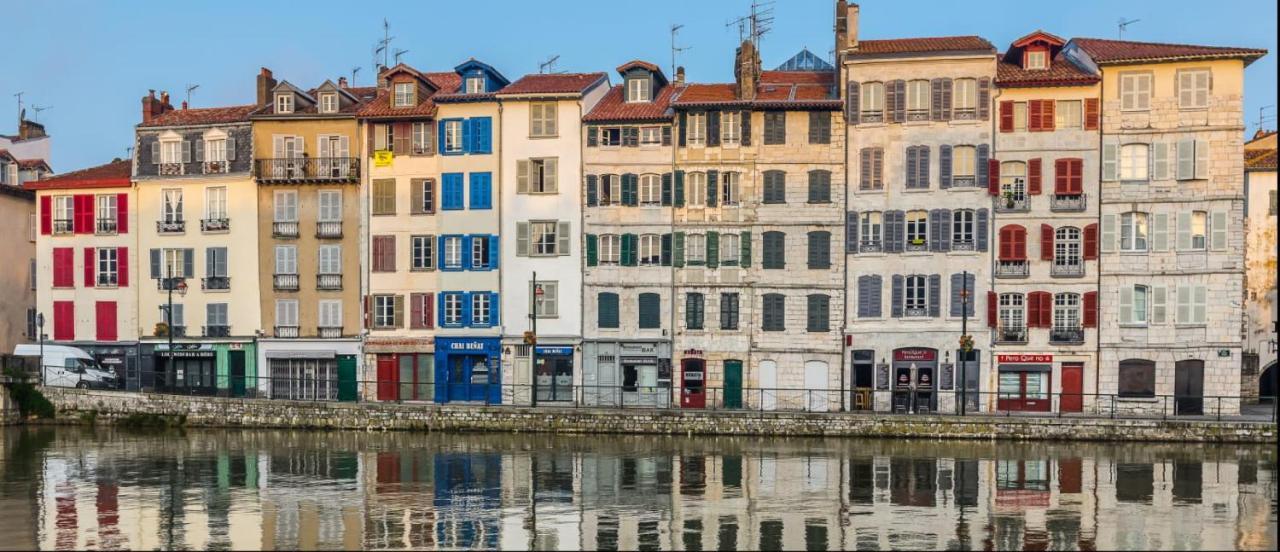 Le Petit Nid Douillet De Jeje Apartman Bayonne Kültér fotó