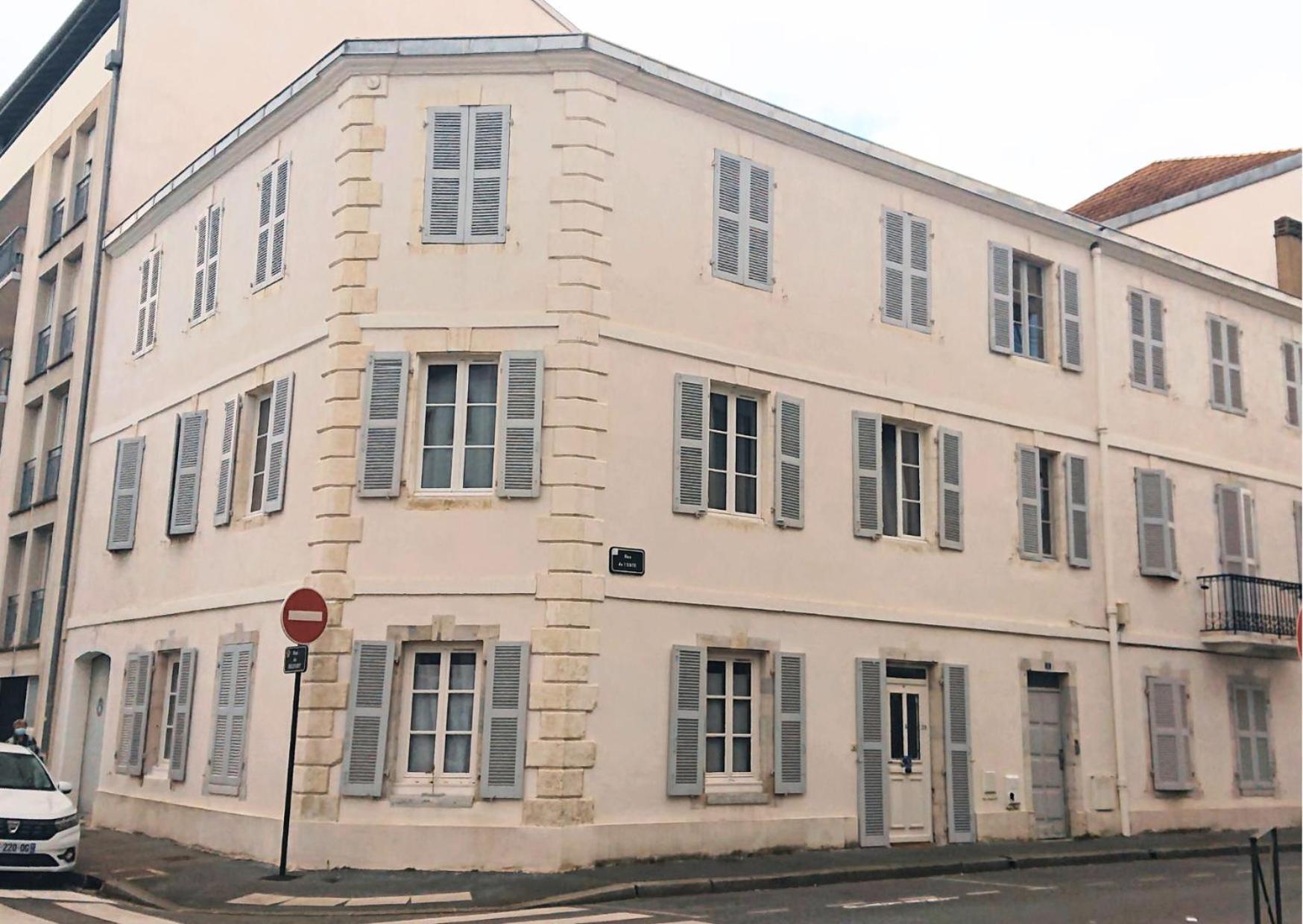 Le Petit Nid Douillet De Jeje Apartman Bayonne Kültér fotó